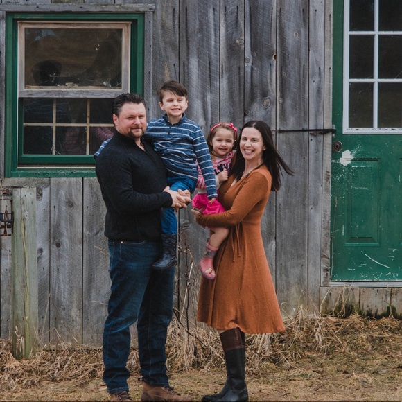 Meet your Posher, Krista - Picture 2 of 2